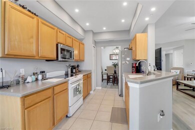 11601 Navarro Way unit 2102, Fort Myers, FL 33908 - photo 3