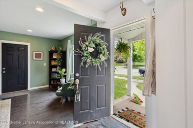06-320-Elm-St-Portland-MI-48875-WindowSt