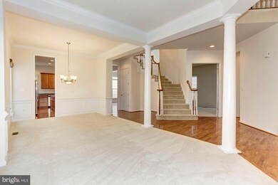 8182 Usher Dr, Lorton, VA 22079 - photo 5