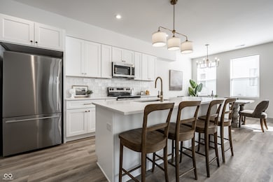 530 W 41st St, Indianapolis, IN 46208 - photo 7