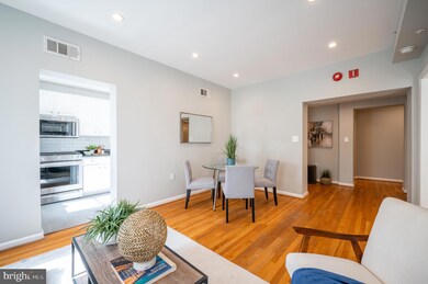 2633 Adams Mill Rd NW unit 302, Washington, DC 20009 - photo 4