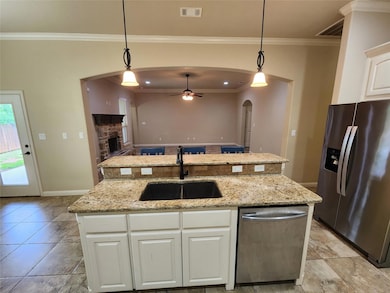 2806 Willow Ridge Cir, Granbury, TX 76049 - photo 6