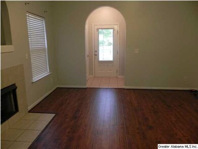 Great foyer coming through the front door