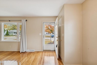 06-1381-Jr-Dr-WindowStill-Photoraphy