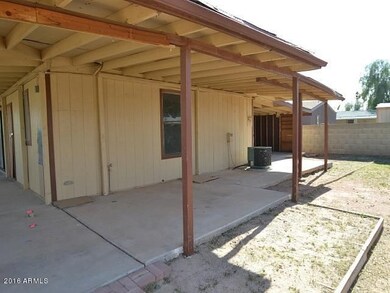023-160687-back-patio