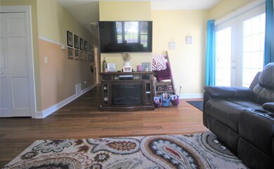 310 E 7th St, Fowler, IN 47944 - photo 7