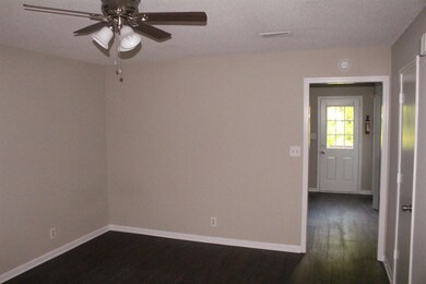 1721 Baltimore Dr unit C, Clarksville, TN 37043 - photo 4