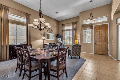 06-Formal Dining & Entry