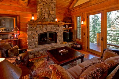Living and Fireplace