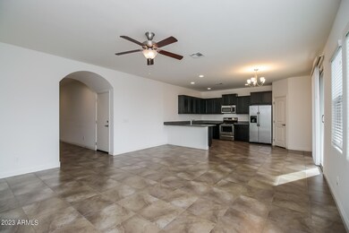 002-photo-living-room-6626674