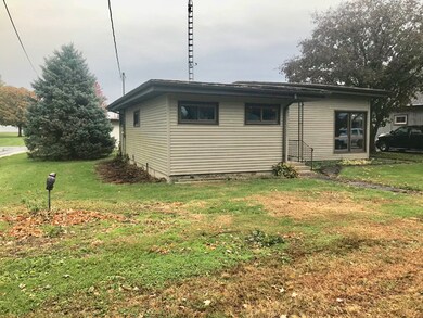 202 Elm St, Cedar Point, IL 61316 - photo 2