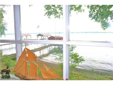 Waterfront/Dock/Pier
