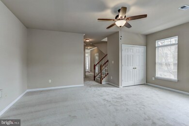10120 Pale Rose Loop, Bristow, VA 20136 - photo 5