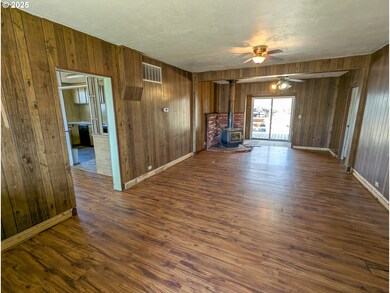 137 N 5th St, Union, OR 97883 - photo 2