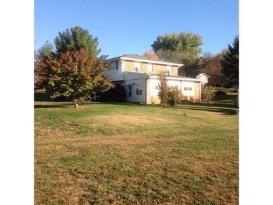 1063 Smalling Rd, Johnson City, TN 37601 - photo 3