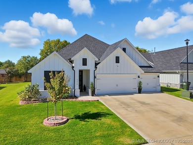 9218 N 141st East Ave, Owasso, OK 74055 - photo 6