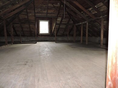 64 Yeager Ave, Kingston, PA 18704 - photo 7