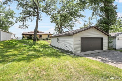 6-web-or-mls-978-e-88th-st