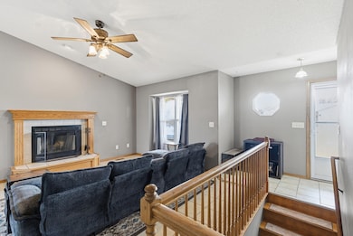 230 Sutton Dr, Newton, KS 67114 - photo 6