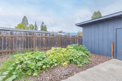 4-web-or-mls-1023-se-fern-st