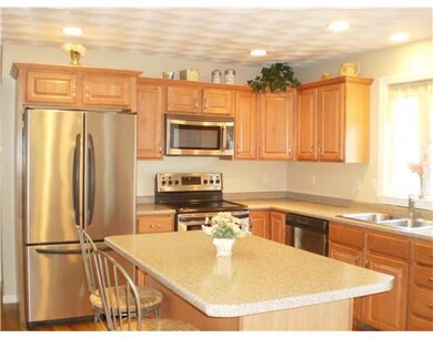 356 E Greenwich Ave, West Warwick, RI 02893 - photo 4