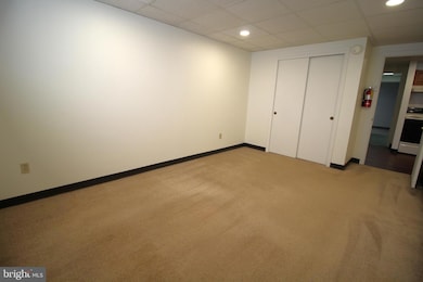 215 W 4th St unit 11, Quarryville, PA 17566 - photo 6
