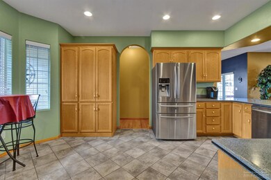 3685 SW Hillcrest Ct, Redmond, OR 97756 - photo 4