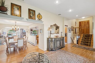 3 Wood Ln, Plainview, NY 11803 - photo 6