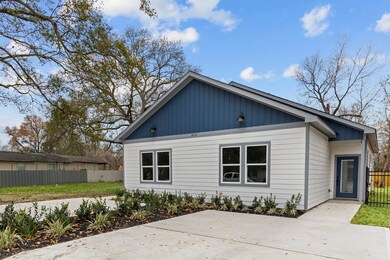 7321 Price St, Houston, TX 77088 - photo 3