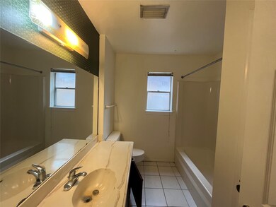 3906 Lemon Tree Ln, Houston, TX 77088 - photo 5