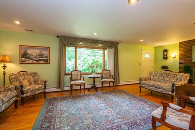 03_18ParkerRoad_10002_LivingRoom_HiRes