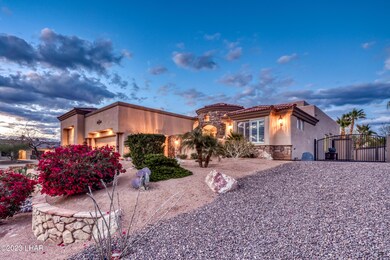 1081PrestwickDrEvening_04