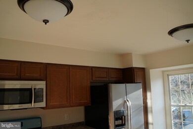 7841 Blue Gray Cir, Manassas, VA 20109 - photo 5