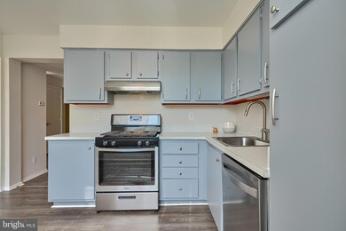 9264 Bellbeck Rd, Parkville, MD 21234 - photo 7