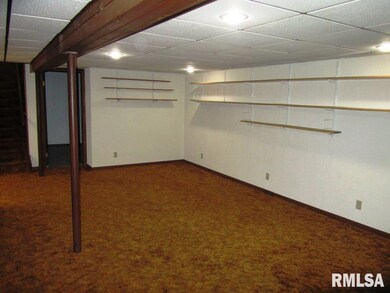 5506 Davie St, Davenport, IA 52806 - photo 5