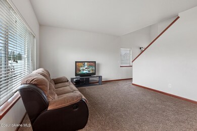 8251NScotsworthSt-4