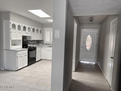 2709 Frankfort Ave unit A, El Paso, TX 79930 - photo 4