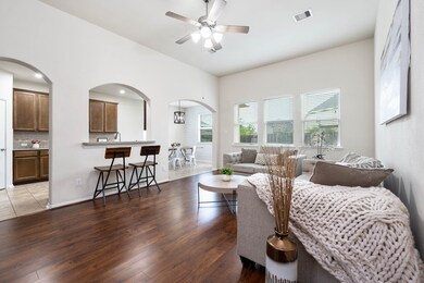 378 Lake Line Dr, Alvin, TX 77511 - photo 5