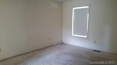 111 Knollway Ct, Asheville, NC 28806 - photo 6