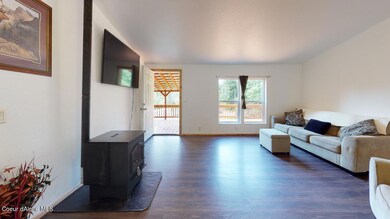 540-Lightning-Creek-Rd-Living-Room(1)