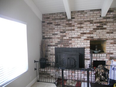 house pics 068