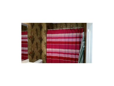 Hall bath with tub/shower