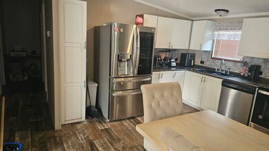 5132 Santa Rosa Dr, Laredo, TX 78046 - photo 5