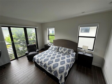 8283 NW 47th Ln, Doral, FL 33166 - photo 7