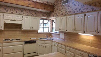 1615 1615 Oak Creek Cir, Tyler, TX 75703 - photo 7