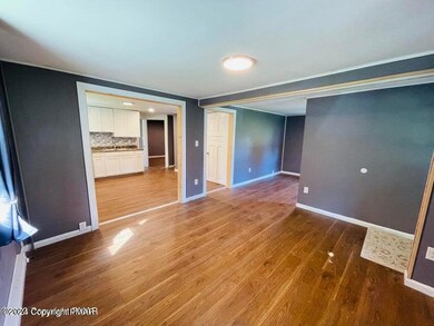 201 Allen St, Lehighton, PA 18235 - photo 4