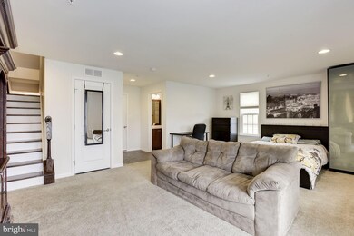 937 Magnolia Blossom Ct, Sykesville, MD 21784 - photo 3