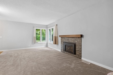 124 Avignon Ct, Woodbury, MN 55125 - photo 4