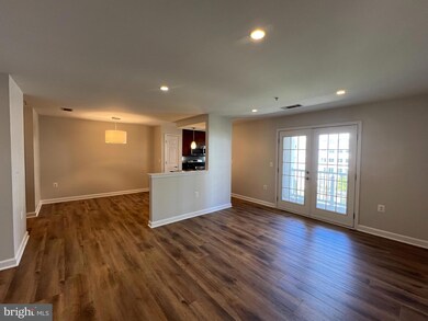 4111 S Four Mile Run Dr unit 401, Arlington, VA 22204 - photo 7