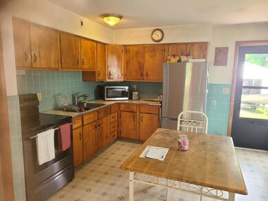 3684 Brandon St, Columbus, OH 43224 - photo 4